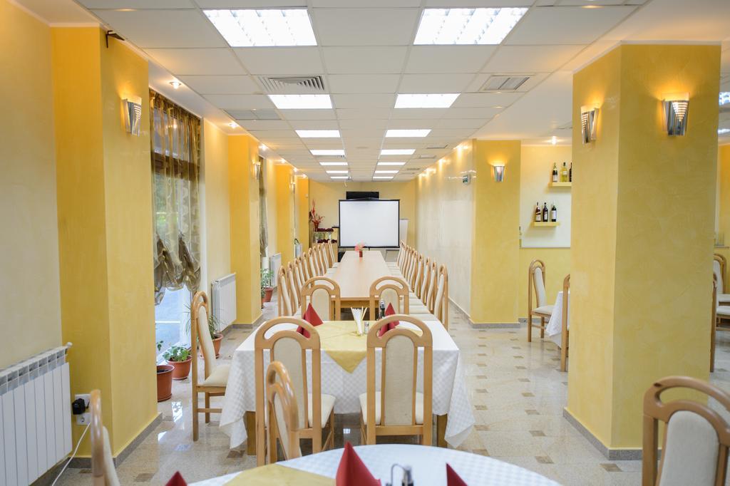 Holiday Olimp Hotel Екстер'єр фото